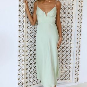 Petal and Pup Size 6/ Medium Sage Green Dress